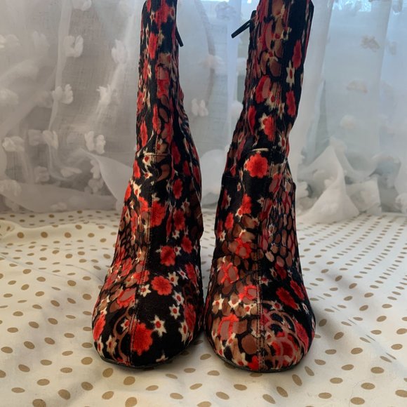 Urban Outfitters Women's Floral Ankle Boots Size 8 - Picture 3 of 5